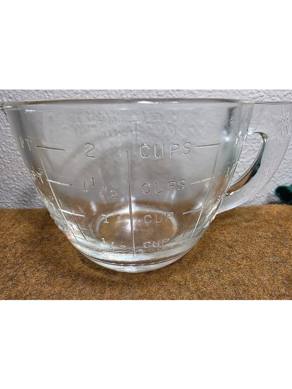 Vintage glasbake 21 usa 2 cup raised numbers measuring cup